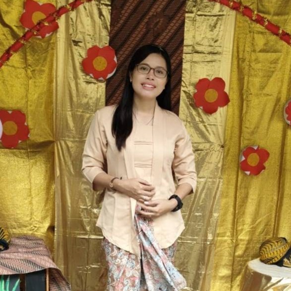 Natalia Hesty Widyaningrum, S.Pd